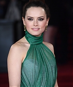 55817561_picturepub-daisy-ridley-038.jpg