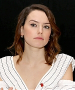 56115419_picturepub-daisy-ridley-001.jpg