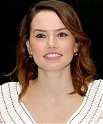 56115426_picturepub-daisy-ridley-007.jpg