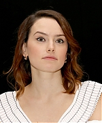 56115430_picturepub-daisy-ridley-009.jpg