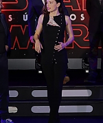 57489370_daisy-ridley-08.jpg