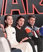58366267_picturepub-daisy-ridley-015.jpg