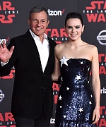 58830111_daisy-ridley-59.jpg