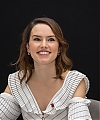59025843_daisy-ridley-murder-on-the-orient-express-press-conference-portraits-by-vera.jpg