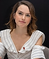 59025847_daisy-ridley-murder-on-the-orient-express-press-conference-portraits-by-vera.jpg