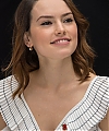 59025848_daisy-ridley-murder-on-the-orient-express-press-conference-portraits-by-vera.jpg