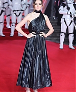59137221_daisy-ridley-83.jpg