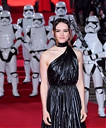 59137228_daisy-ridley-86~0.jpg