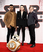 59145007_daisy-ridley-13.jpg