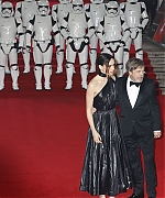 59154036_daisy-ridley-117.jpg
