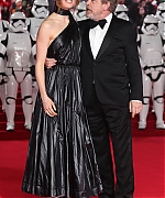 59154099_daisy-ridley-146.jpg