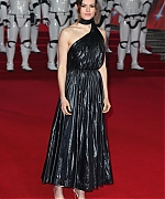 59154111_daisy-ridley-158.jpg