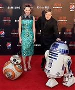 59629981_daisy-ridley-03.jpg