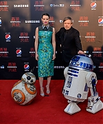 59629982_daisy-ridley-04.jpg