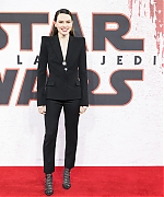 60901352_daisy-ridley-30.jpg