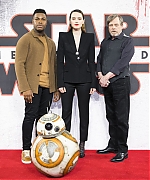 60901379_daisy-ridley-34.jpg