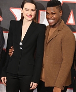 60901432_daisy-ridley-43.jpg