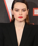 60901465_daisy-ridley-46.jpg