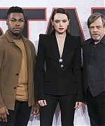 60901549_daisy-ridley-53.jpg