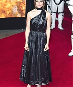 60905171_daisy-ridley-215.jpg