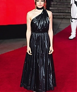 60905181_daisy-ridley-225.jpg