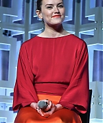Daisy-Ridley_-The-Last-Jedi-Press-Line---Star-Wars-Celebration--12.jpg