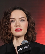 Daisy_Ridley_08~0.jpg