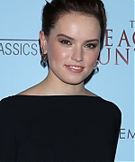 Picture_Pub_Daisy_Ridley_02~1.jpg