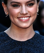 Picture_Pub_Daisy_Ridley_03.jpg
