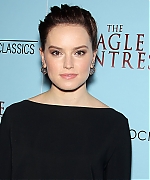 Picture_Pub_Daisy_Ridley_06~2.jpg