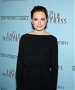 Picture_Pub_Daisy_Ridley_09~2.jpg