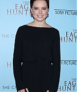 Picture_Pub_Daisy_Ridley_13~1.jpg