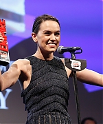 Picture_Pub_Daisy_Ridley_150.jpg