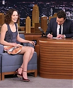 Visits-The-Tonight-Show-Starring-Jimmy-Fallon-December-3-2015-daisy-ridley-39122222-500-333.jpg