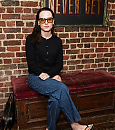 daisy-ridley-003~5.jpg
