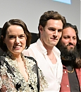 daisy-ridley-011~2.jpg