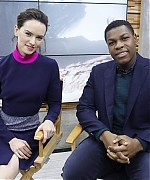 daisy-ridley-good-morning-america-120215-image-006.jpg