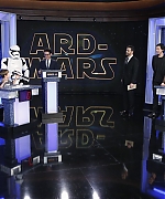 daisy-ridley-jimmy-kimmel-live-the-cast-of-star-wars-the-force-awakens-112315-image-012.jpg