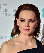 hqcelebcorner_28429_28229.jpg