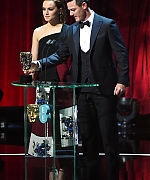 hqcelebcorner_28829_28229.jpg