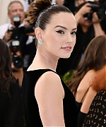 hqcelebcorner__15_.jpg