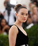 hqcelebcorner__25_.jpg