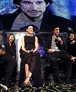 normal_Daisy_Ridley_01~1.jpg